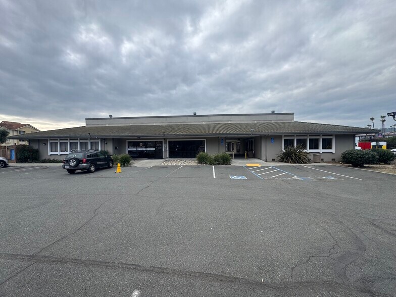 4437 Central Pl, Fairfield, CA à louer - Photo de l’immeuble – Image 2 sur 3