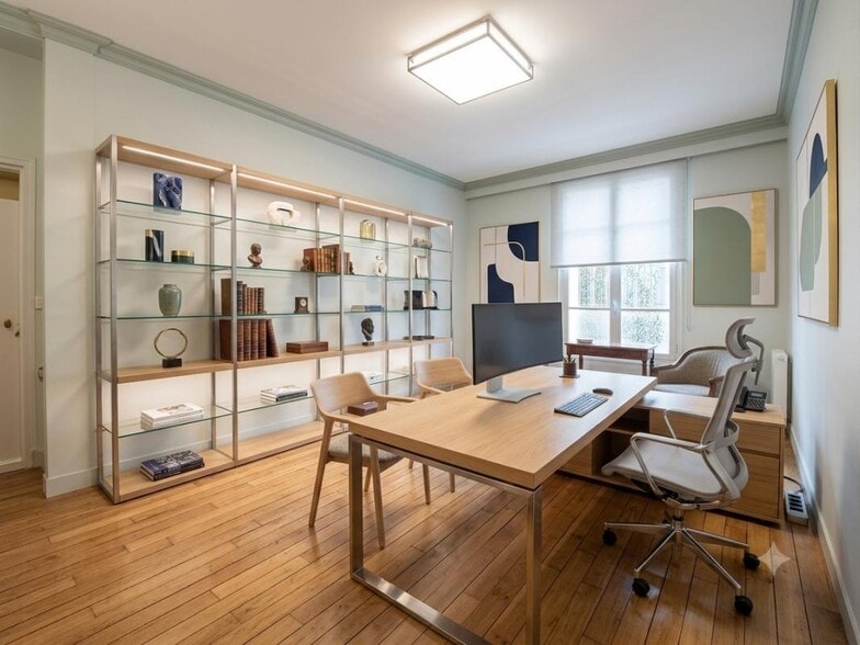 Immeuble residentiel dans Paris à vendre - Photo intérieure – Image 3 sur 5