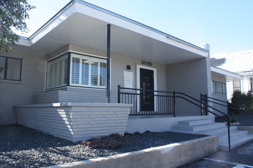 2621 N Main Ave, San Antonio, TX à louer - Photo de l’immeuble – Image 1 sur 11