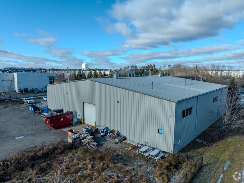 440 Thompson Dr, Cambridge, ON à vendre - Photo de l’immeuble – Image 2 sur 4
