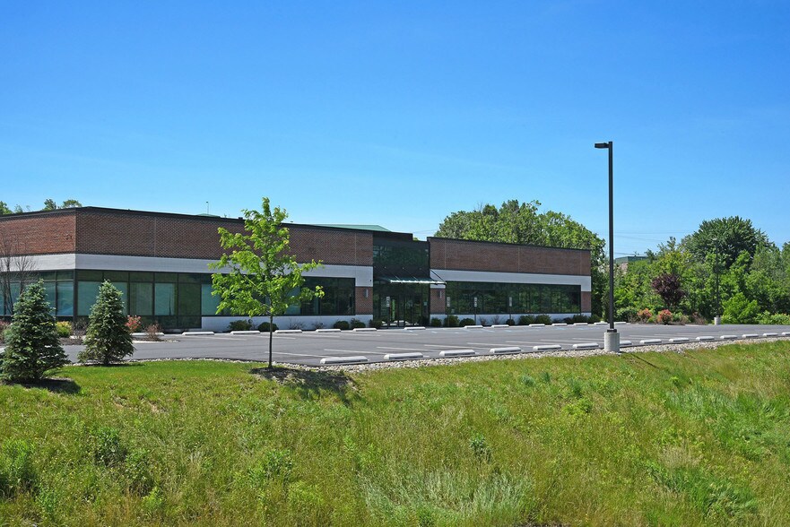 150 Enterprise Way, Pittston Township, PA à louer - Photo de l’immeuble – Image 2 sur 6