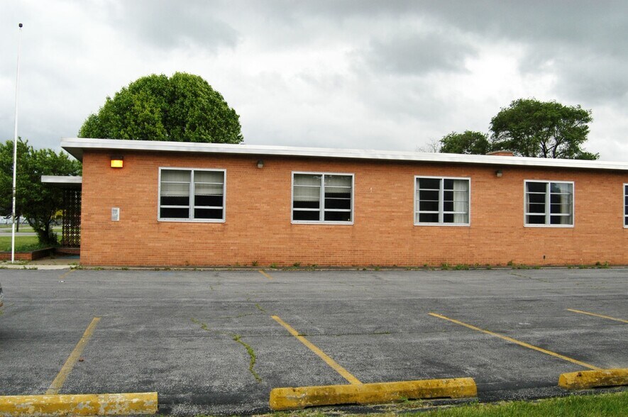 1208 Dickinson St, Fremont, OH à louer - Photo de l’immeuble – Image 2 sur 2