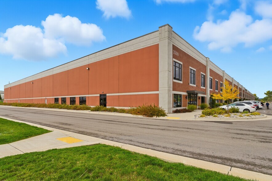 3500 S Mountain Vista Pky, Provo, UT à louer - Photo de l’immeuble – Image 2 sur 5