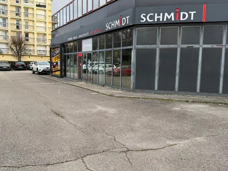 Local commercial dans Chalon-sur-Saône à vendre - Photo de l’immeuble – Image 2 sur 3