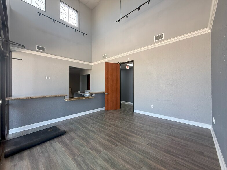 4802 S Sam Houston Pky, Houston, TX à louer - Photo intérieure – Image 3 sur 18