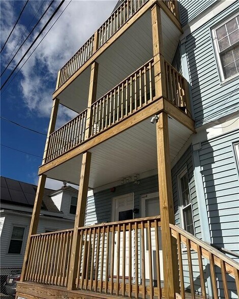 41 Yale Ave, Providence, RI à vendre - Photo de l’immeuble – Image 3 sur 26