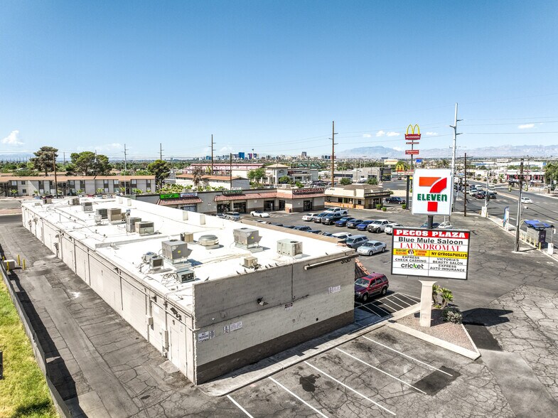 3104-3130 N Las Vegas Blvd, Las Vegas, NV à vendre - Photo de l’immeuble – Image 3 sur 7