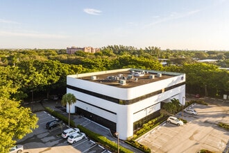 3275 W Hillsboro Blvd, Deerfield Beach, FL - Vue aérienne  vue de carte - Image1