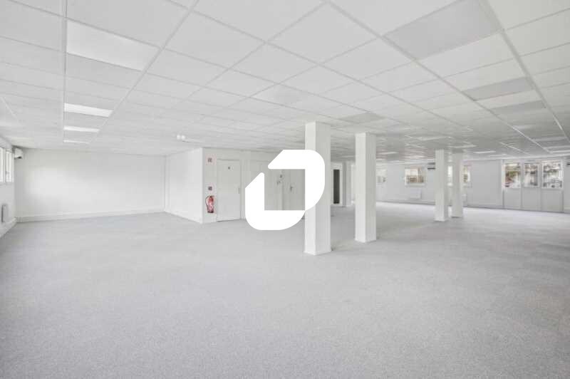 25 Rue Greffülhe, Levallois-Perret à louer - Photo de l’immeuble – Image 3 sur 10