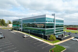 Plus de détails pour 25001 Emery Rd, Warrensville Heights, OH - Bureau à louer