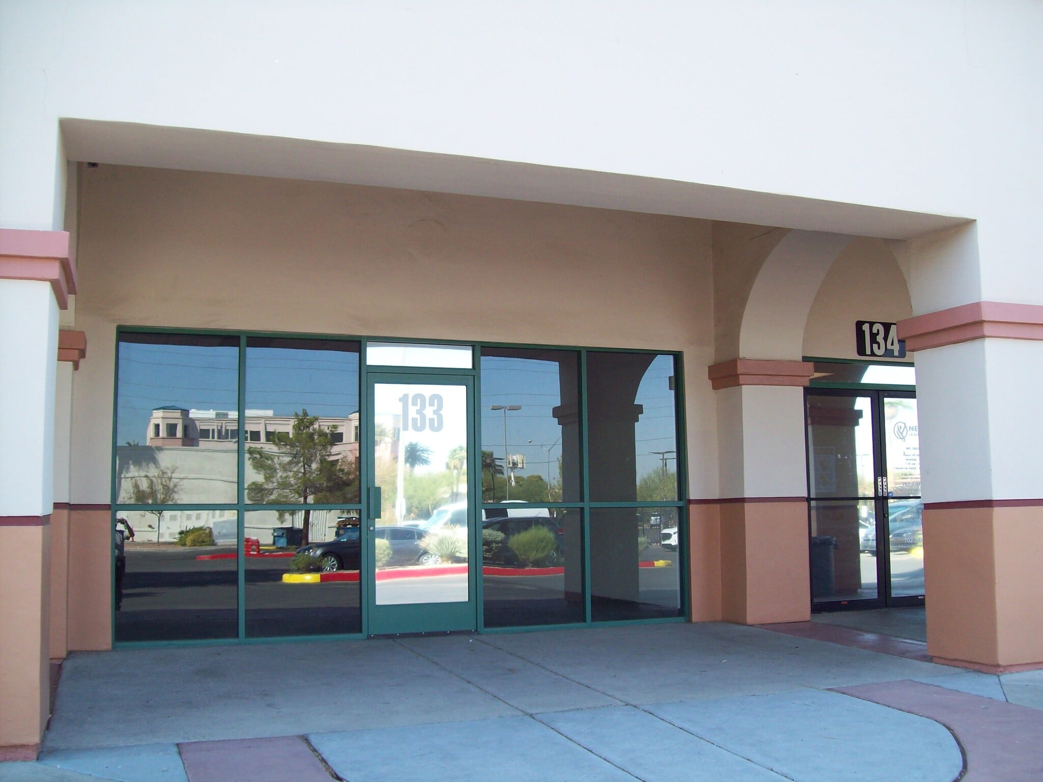 2605-2645 S Decatur Blvd, Las Vegas, NV à louer Photo de l’immeuble– Image 1 sur 4