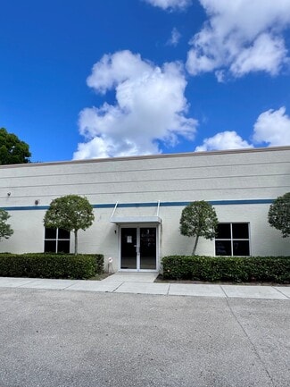 Plus de détails pour 9201 Brookwood Ct, Bonita Springs, FL - Local d'activités à louer