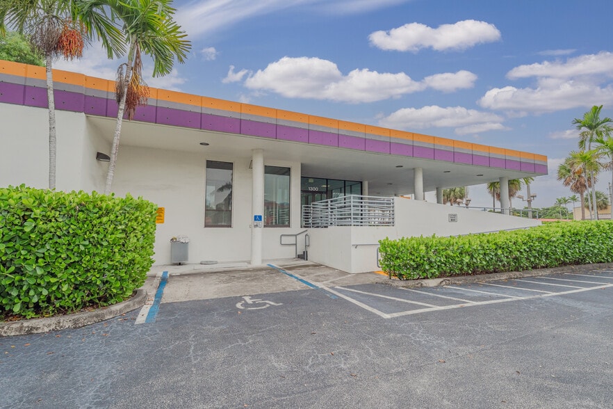 1300 S Federal Hwy, Fort Lauderdale, FL à vendre - Photo de l’immeuble – Image 3 sur 14