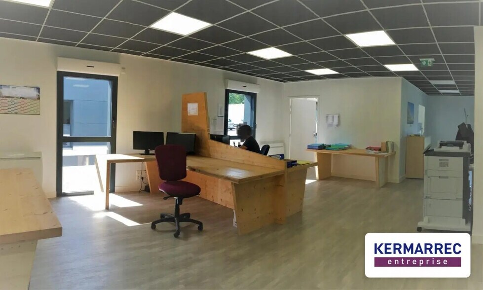 Bureau dans Haute-Goulaine à louer - Photo de l’immeuble – Image 2 sur 2