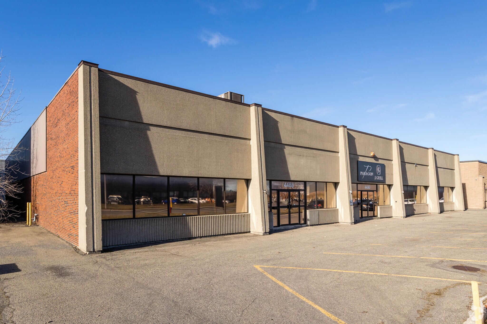 4488 Rue Garand, Verdun, QC à louer Photo principale– Image 1 sur 8