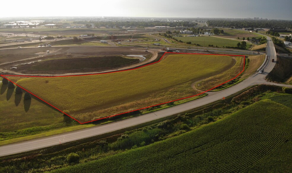 I-57 & I-74, Champaign, IL à vendre - Aérien – Image 2 sur 3