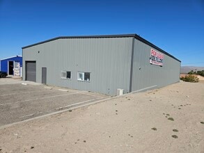 3829 Rising Sun Rd, Bullhead City, AZ à louer Photo de l’immeuble– Image 1 sur 54