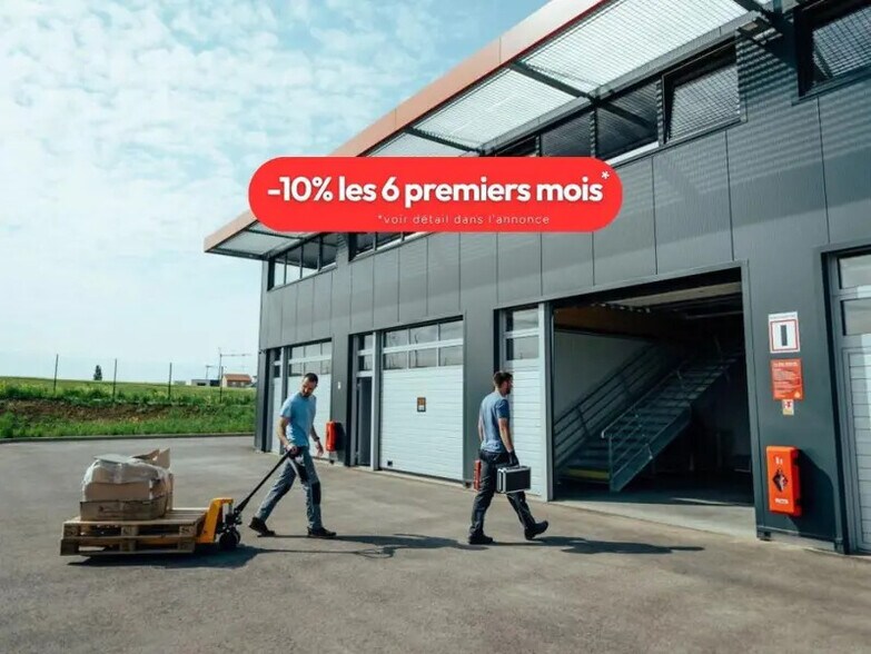 157 Rue De L'Aerodrome, Niort à louer - Photo de l’immeuble – Image 1 sur 14