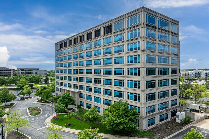 28100 Torch Pky, Warrenville, IL à louer - Photo de l’immeuble – Image 3 sur 4