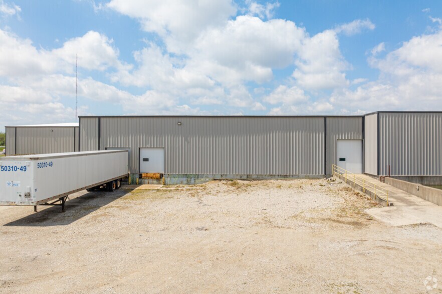 800 Industrial Dr, Franklin, IN à louer - Photo de l’immeuble – Image 2 sur 14