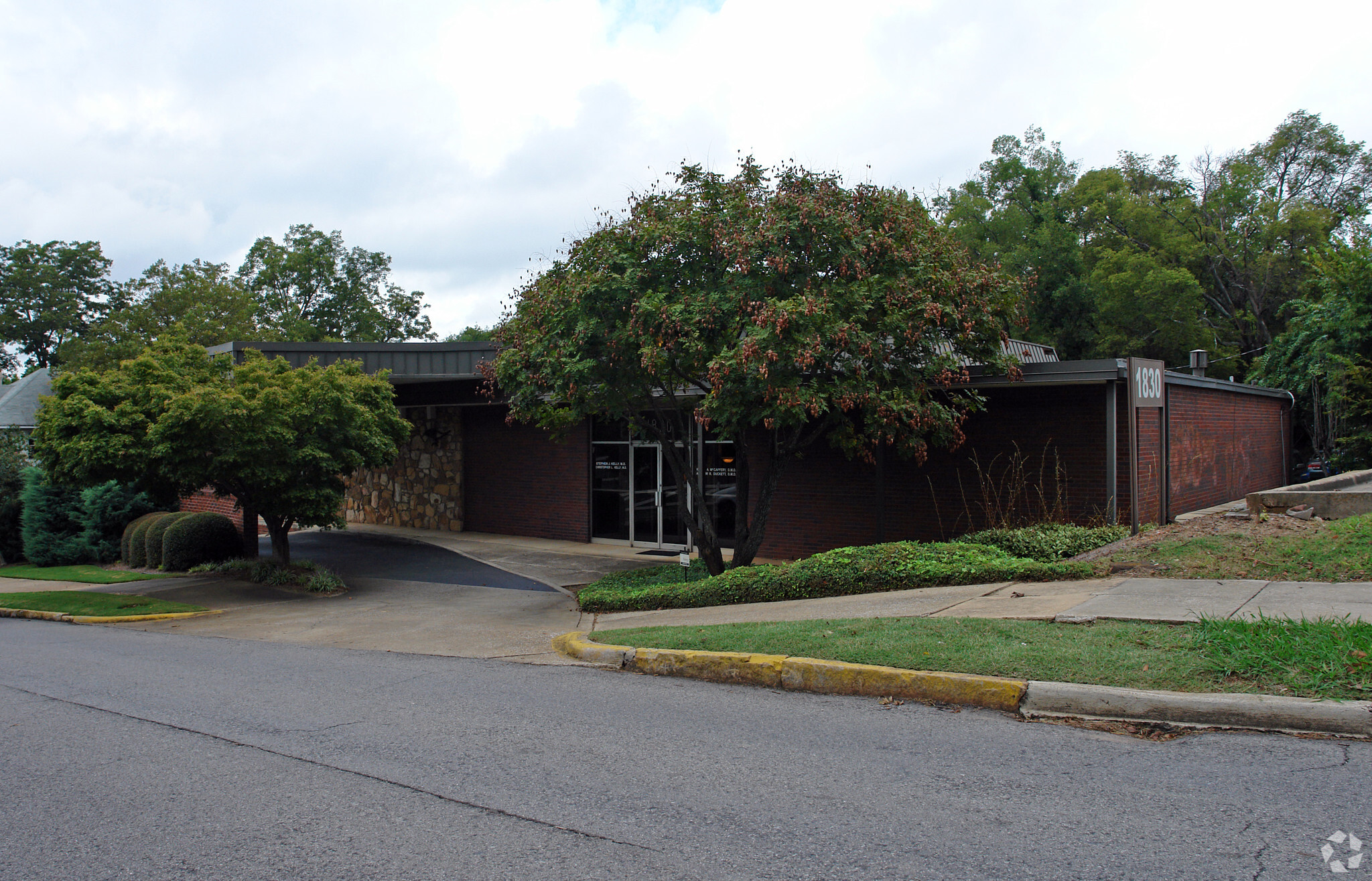1830 14th Ave S, Birmingham, AL à louer Photo principale– Image 1 sur 6