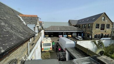 40 Chelmer Rd, Londres à louer Photo de l’immeuble– Image 1 sur 3