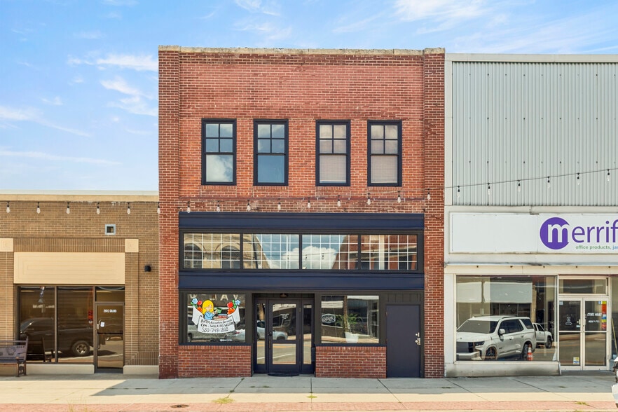 210 E Grand Ave, Ponca City, OK à vendre - Photo de l’immeuble – Image 3 sur 35