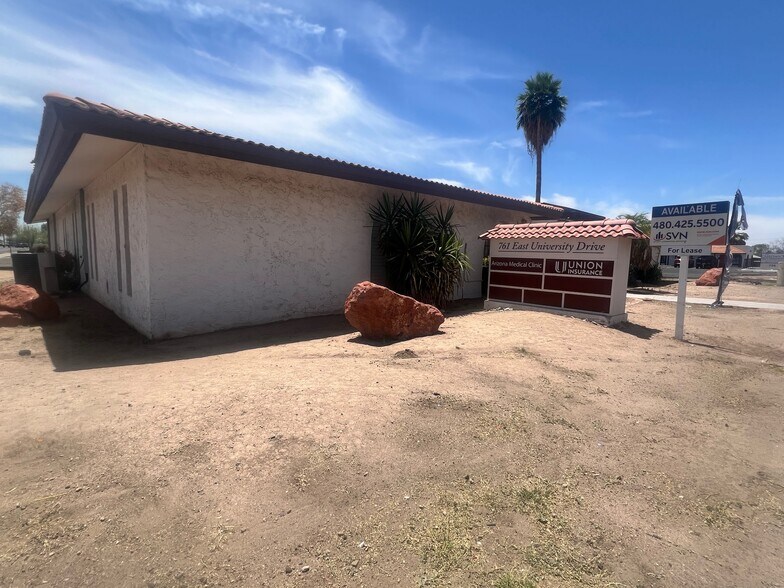 761 E University Dr, Mesa, AZ à louer - Photo de l’immeuble – Image 2 sur 26