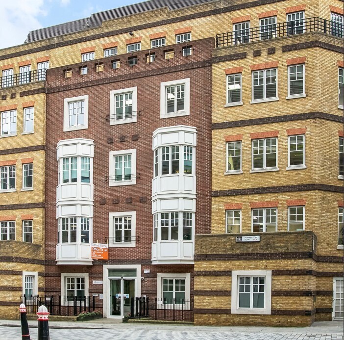 1-3 Pemberton Row, Londres à louer Photo de l’immeuble– Image 1 sur 8