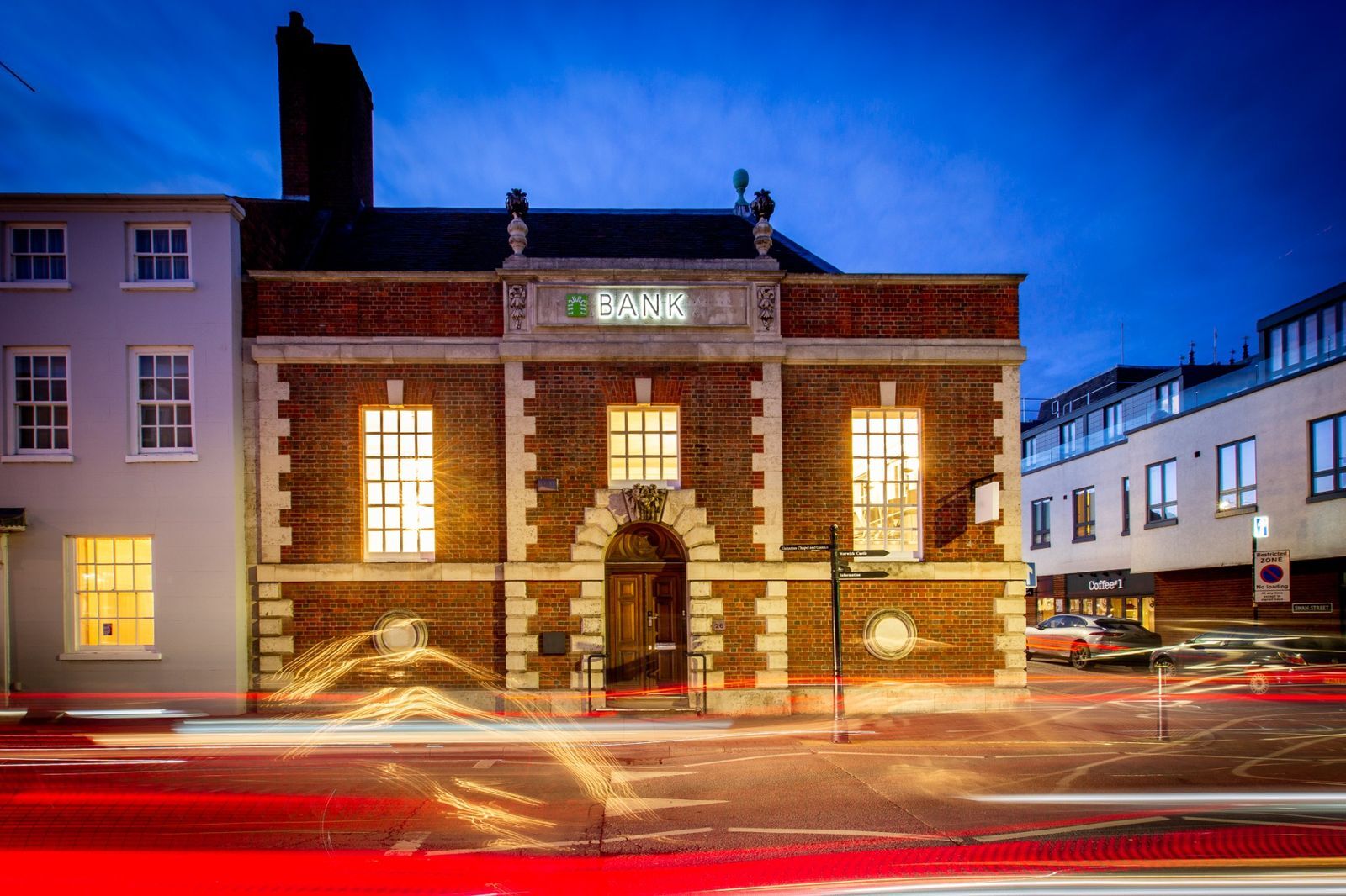 26-28 High Street, Warwick à louer Photo principale– Image 1 sur 13