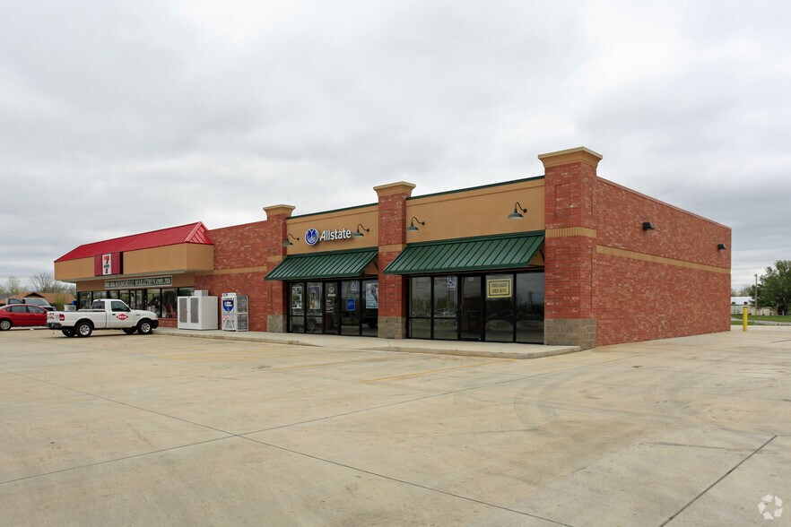 800-820 W Robinson St, Norman, OK à louer - Photo de l’immeuble – Image 2 sur 5