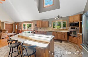 226 N 176th Ave, Walkerville, MI à vendre - Photo intérieure – Image 2 sur 15