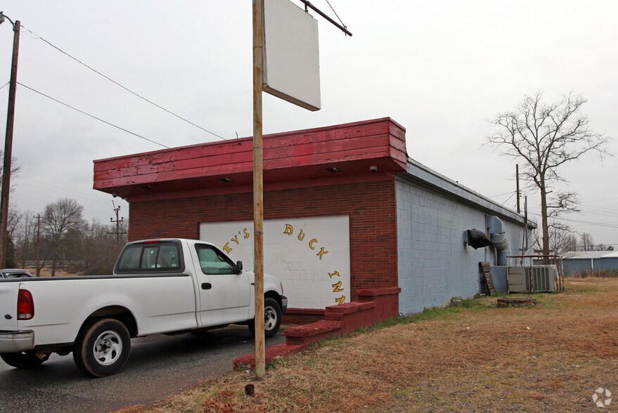 403 Old Spartanburg Hwy, Wellford, SC à vendre - Photo de l’immeuble – Image 1 sur 1