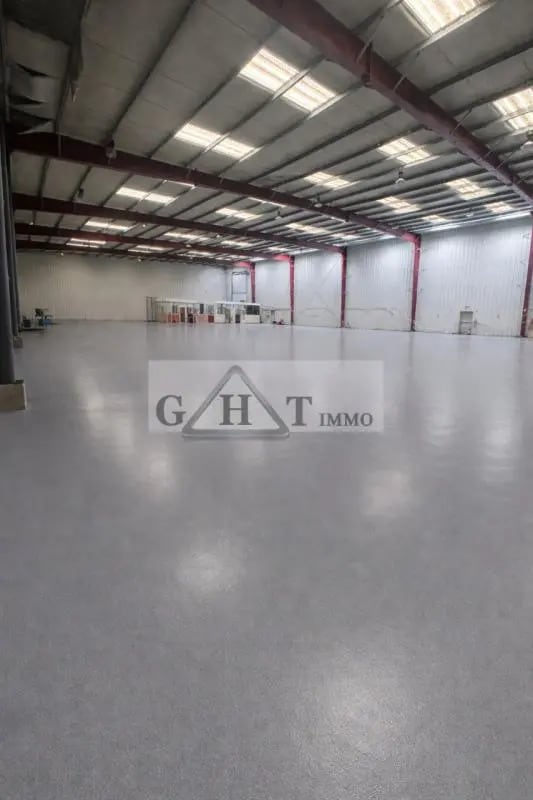 Industriel/Logistique dans Gretz-Armainvilliers à vendre Photo de l’immeuble– Image 1 sur 7