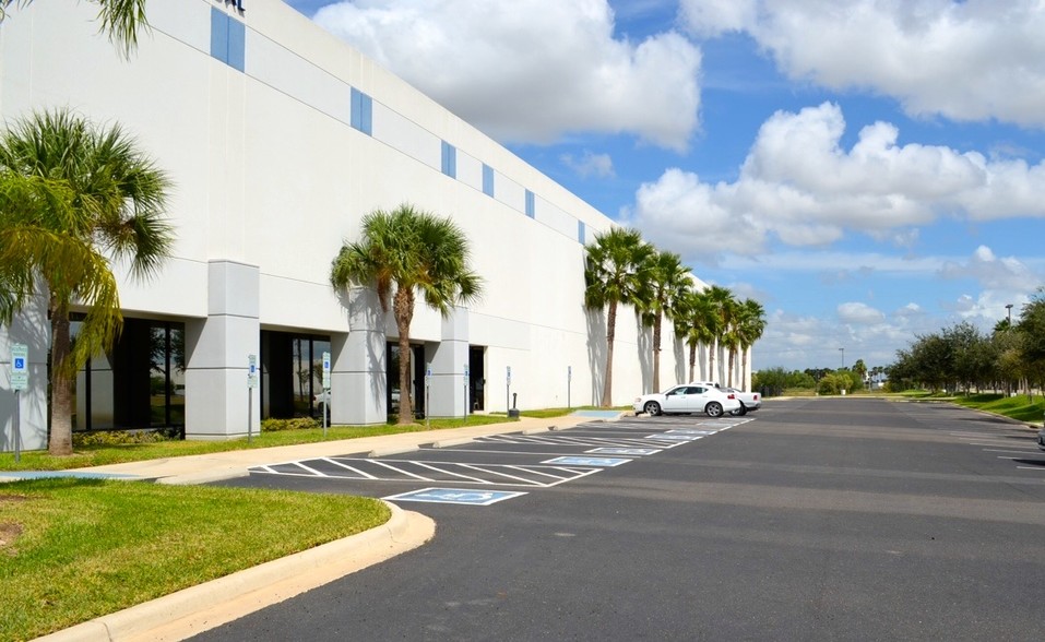 6900 S International Pky, McAllen, TX à louer - Autre – Image 1 sur 4