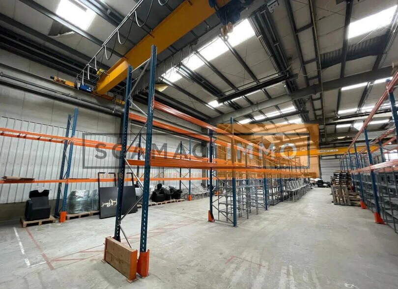 Industriel/Logistique dans Collégien à louer - Photo de l’immeuble – Image 3 sur 5