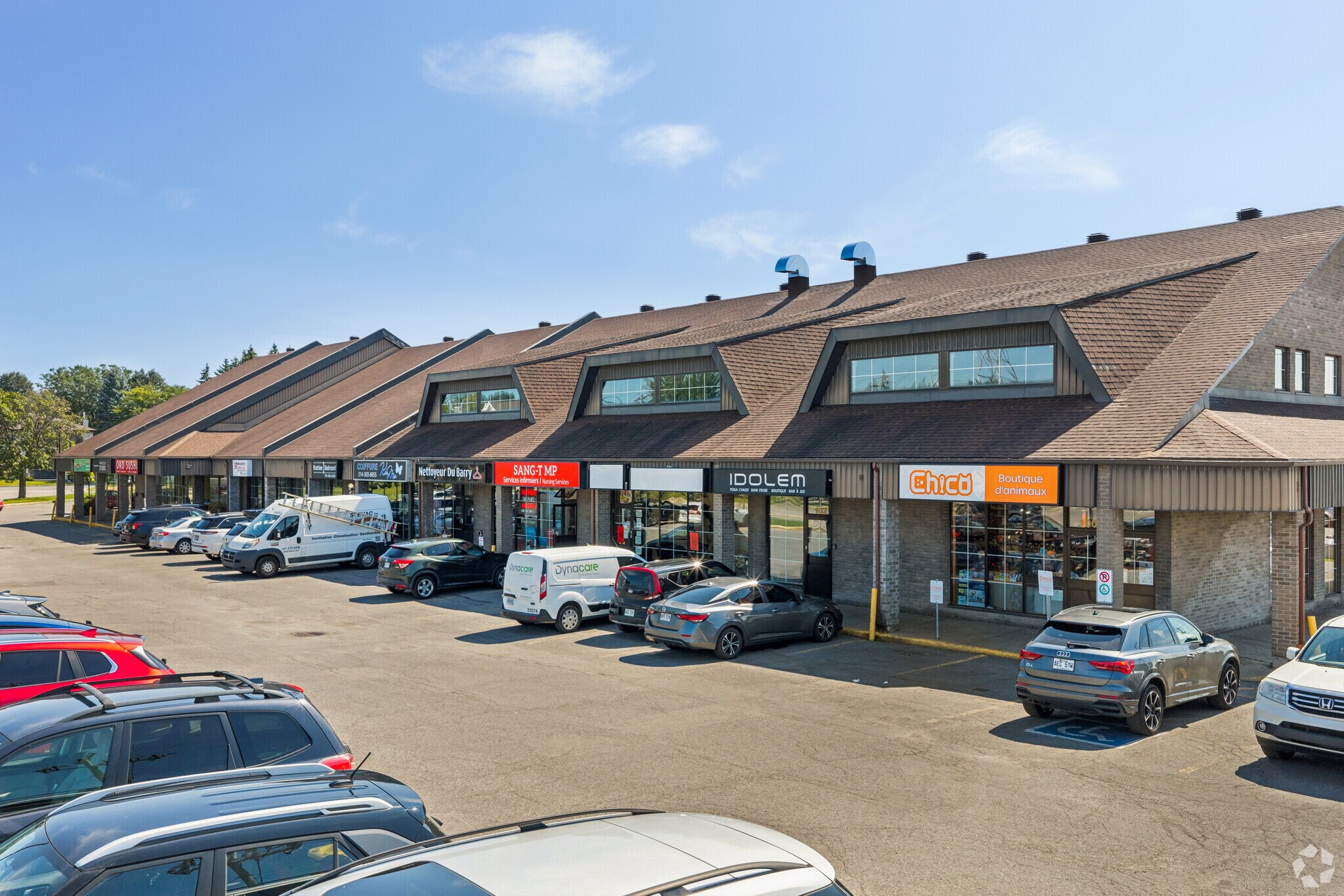 100-120 Rue du Barry, Kirkland, QC à louer Photo de l’immeuble– Image 1 sur 11