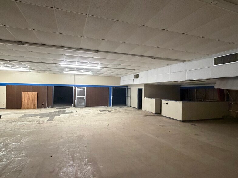 803 E Mockingbird Ln, Victoria, TX à louer - Photo de l’immeuble – Image 3 sur 13