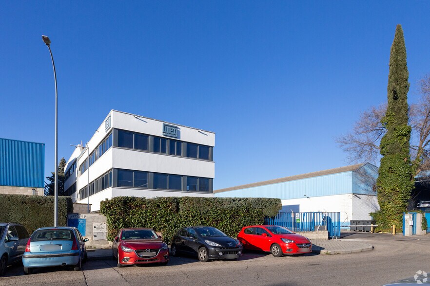 Industriel/Logistique dans Coslada, Madrid à louer - Photo de l’immeuble – Image 1 sur 1