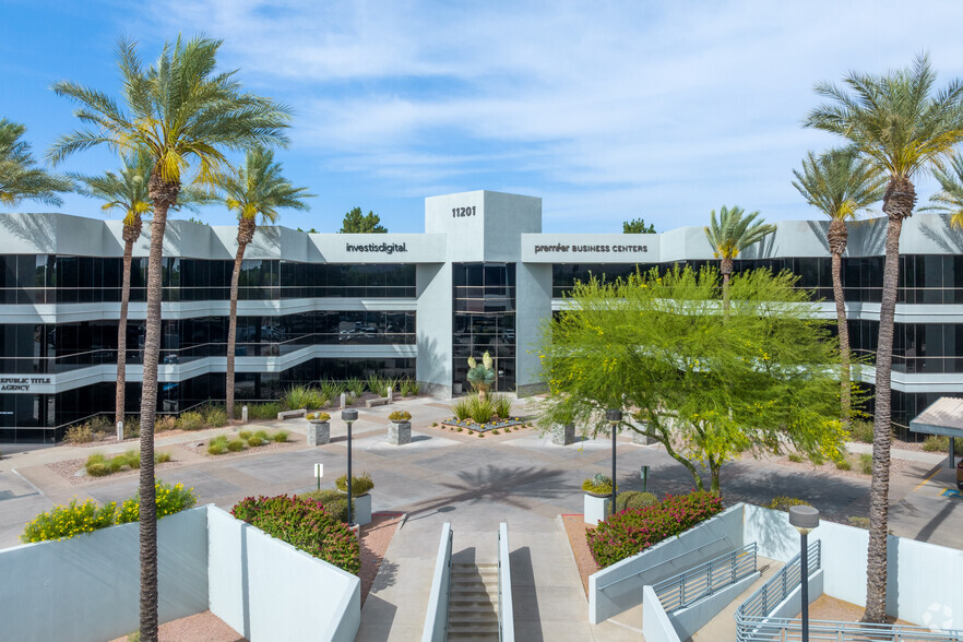 11201 N Tatum Blvd, Phoenix, AZ à louer - Photo de l’immeuble – Image 1 sur 7
