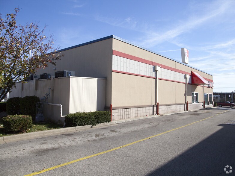 1310 E Pershing Rd, Decatur, IL à vendre - Photo de l’immeuble – Image 2 sur 12