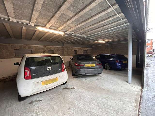 128A Eglantine Av, Belfast à vendre - Photo de l’immeuble – Image 1 sur 5