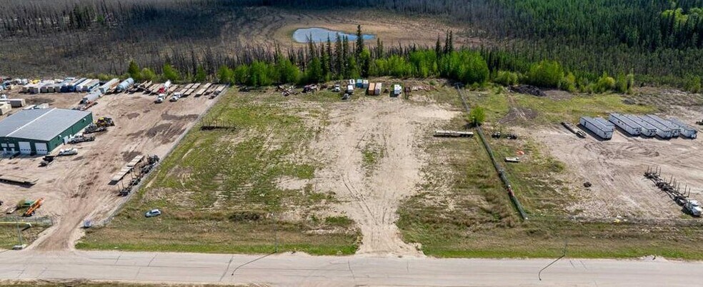 668 60051 Hwy, Grande Prairie, AB à vendre - Aérien – Image 1 sur 4