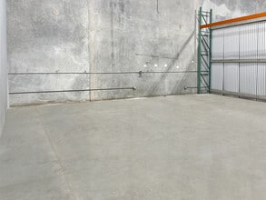 2507 Investors Row, Orlando, FL à louer Photo intérieure– Image 1 sur 2