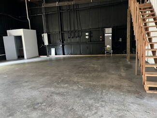 Plus de détails pour 411 N 14th St, Leesburg, FL - Local d'activités à louer
