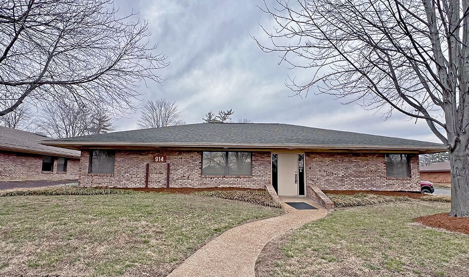 2900 Frank Scott Pky W, Belleville, IL à vendre - Photo principale – Image 1 sur 19