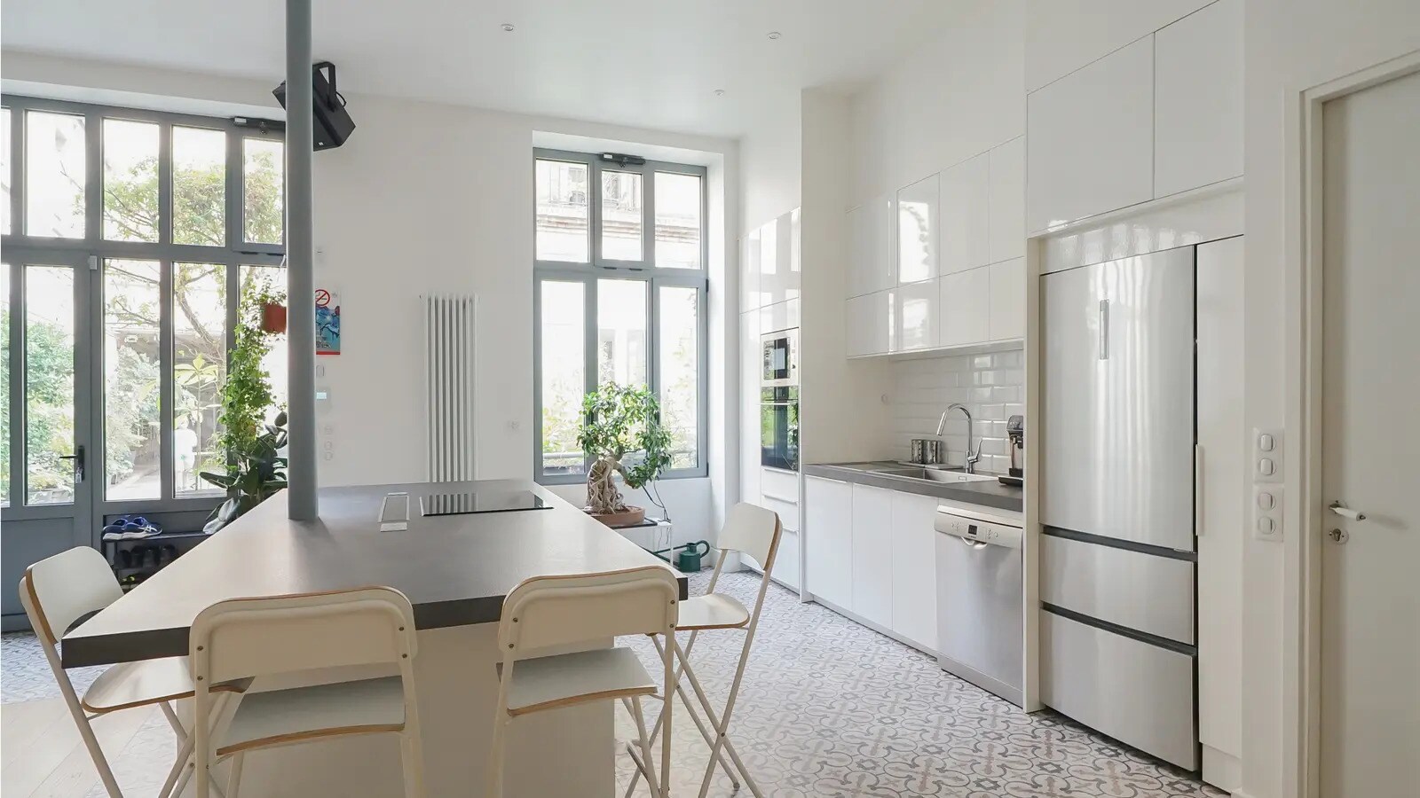 Bureau dans Paris à vendre Photo de l’immeuble– Image 1 sur 12