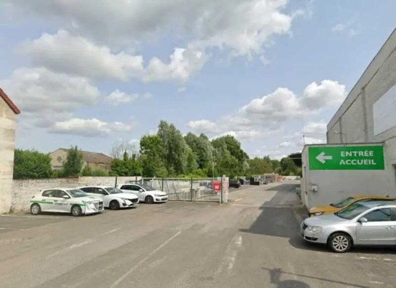 Local d'activités dans Annezin à vendre - Photo de l’immeuble – Image 1 sur 5