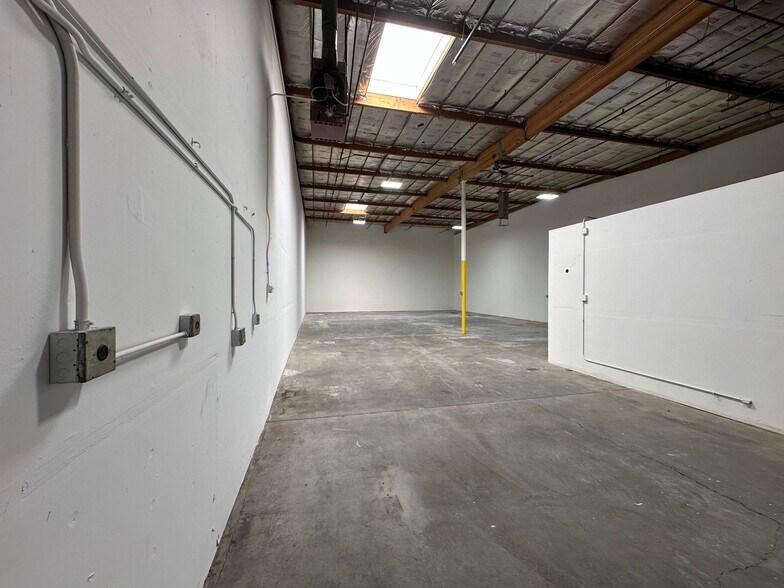430 Coney Island Dr, Sparks, NV à louer - Photo de l’immeuble – Image 2 sur 6