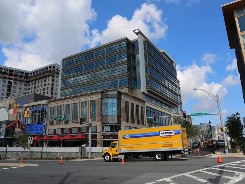 11810 Grand Park Ave, North Bethesda, MD à louer - Photo de l’immeuble – Image 3 sur 16
